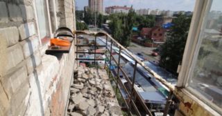 Демонтаж балкона Березники, цена от 2946 руб.
