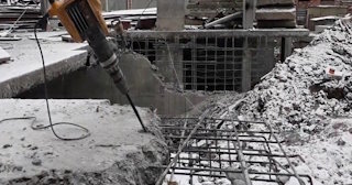 Демонтаж монолитного перекрытия в Березниках - Профессиональная разборка от 827 руб.