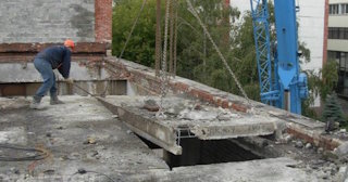 Демонтаж бетонной плиты: цена за м2 от 2068 рублей в Березниках