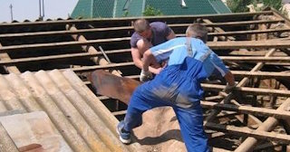 Демонтаж крыши в Березниках - стоимость работ от 724 рублей за м2