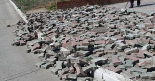 Демонтаж тротуарной плитки Березники, цена от 2946 руб.
